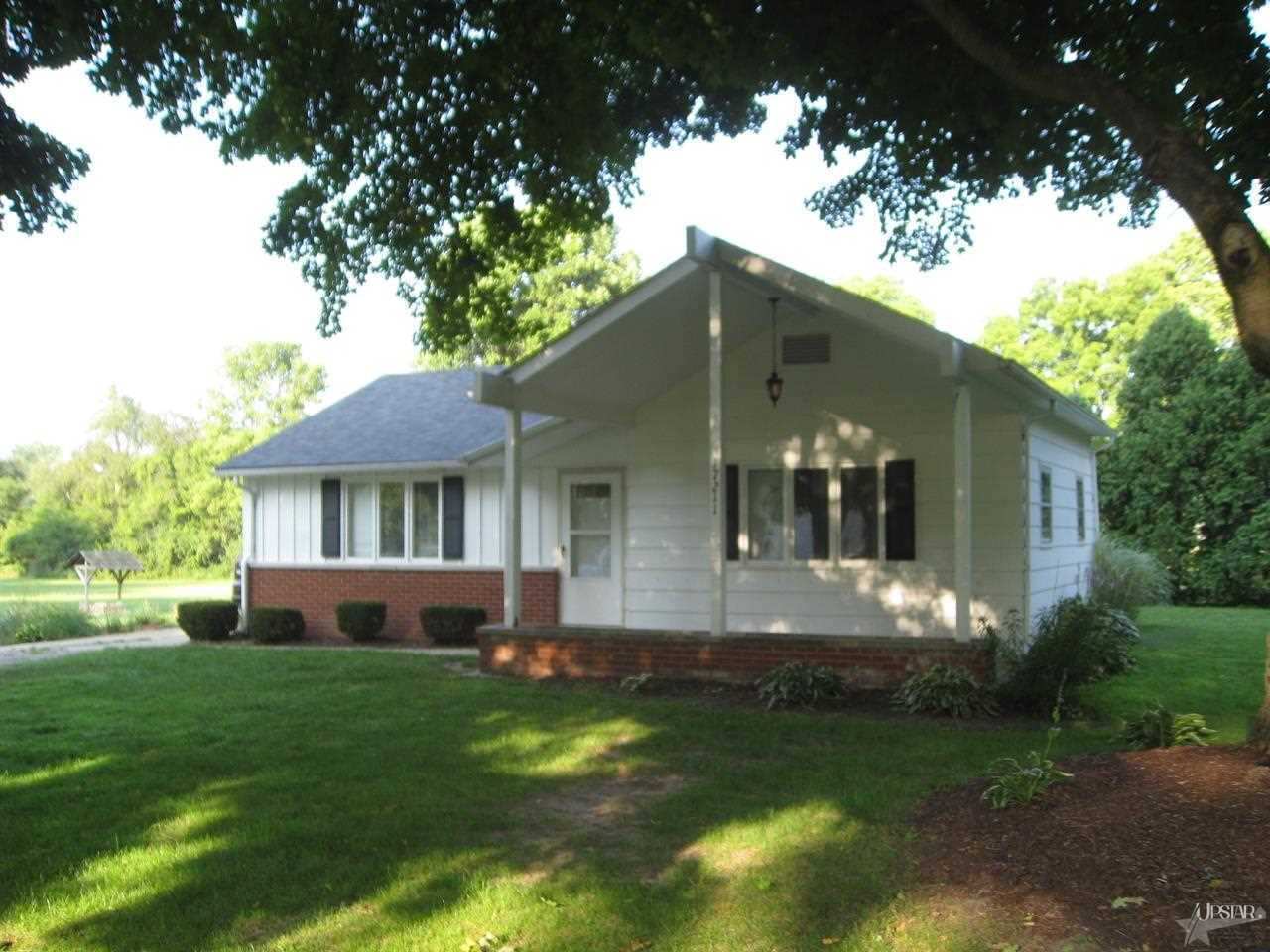 17211 Van Zile Rd, Spencerville, IN 46788 photo 2
