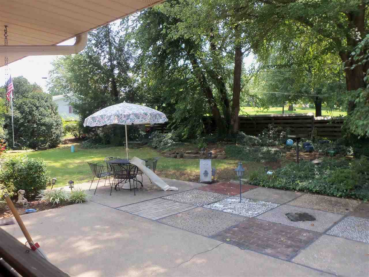 32 Morningside Dr, Washington, IN 47501 photo 4