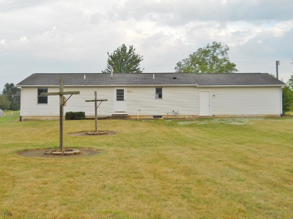 10899 E Swan Rd, Laotto, IN 46763 photo 11