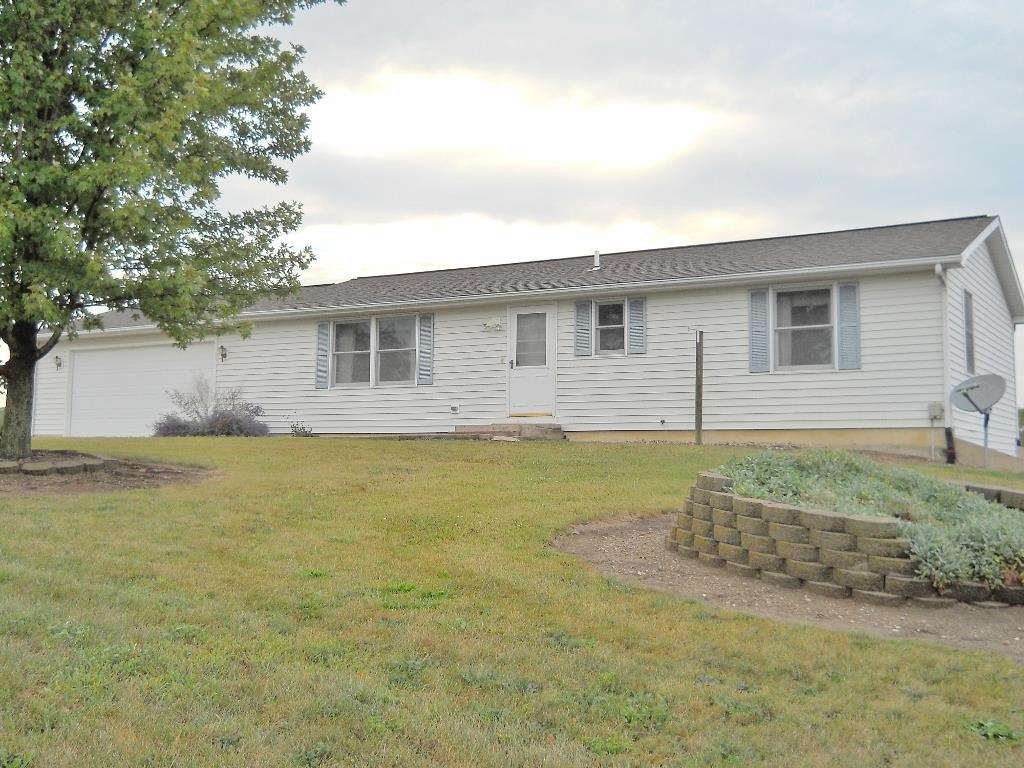 10899 E Swan Rd, Laotto, IN 46763 photo 1