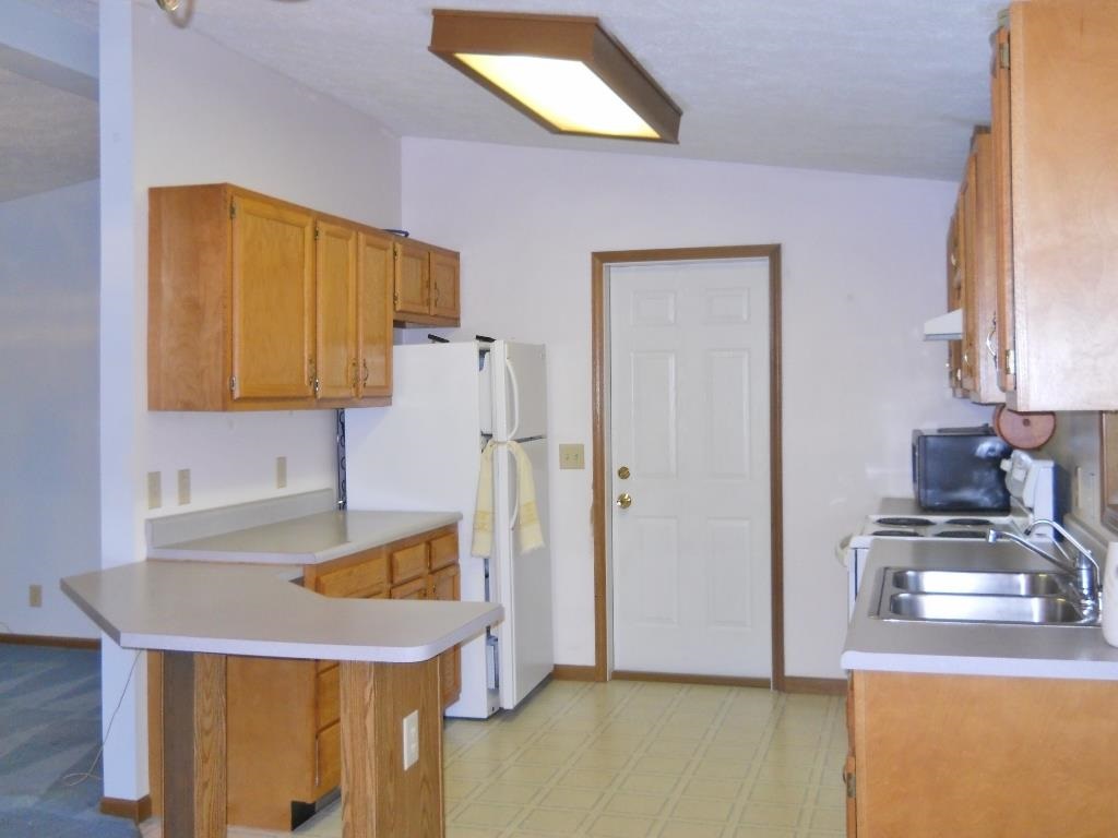 10899 E Swan Rd, Laotto, IN 46763 photo 15
