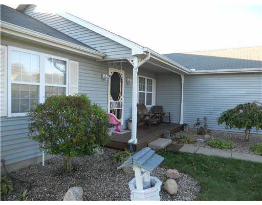 53795 W Pointe Blvd, South Bend, IN 46628 photo 2