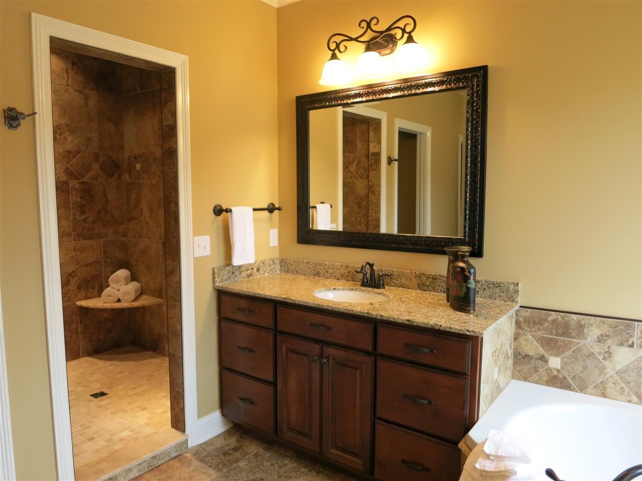 2313 Julianne Cir, Newburgh, IN 47630 photo 22