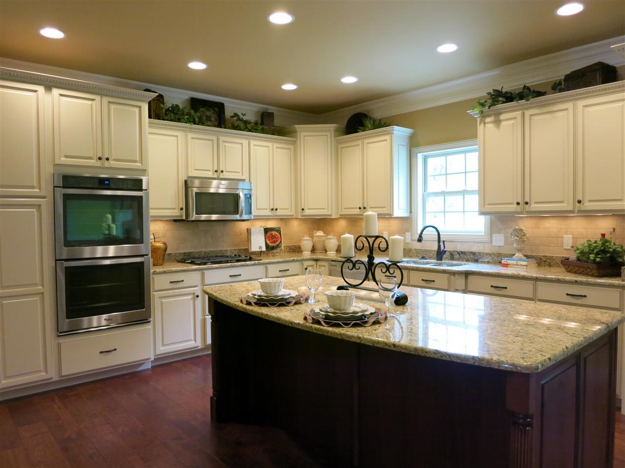 2313 Julianne Cir, Newburgh, IN 47630 photo 10