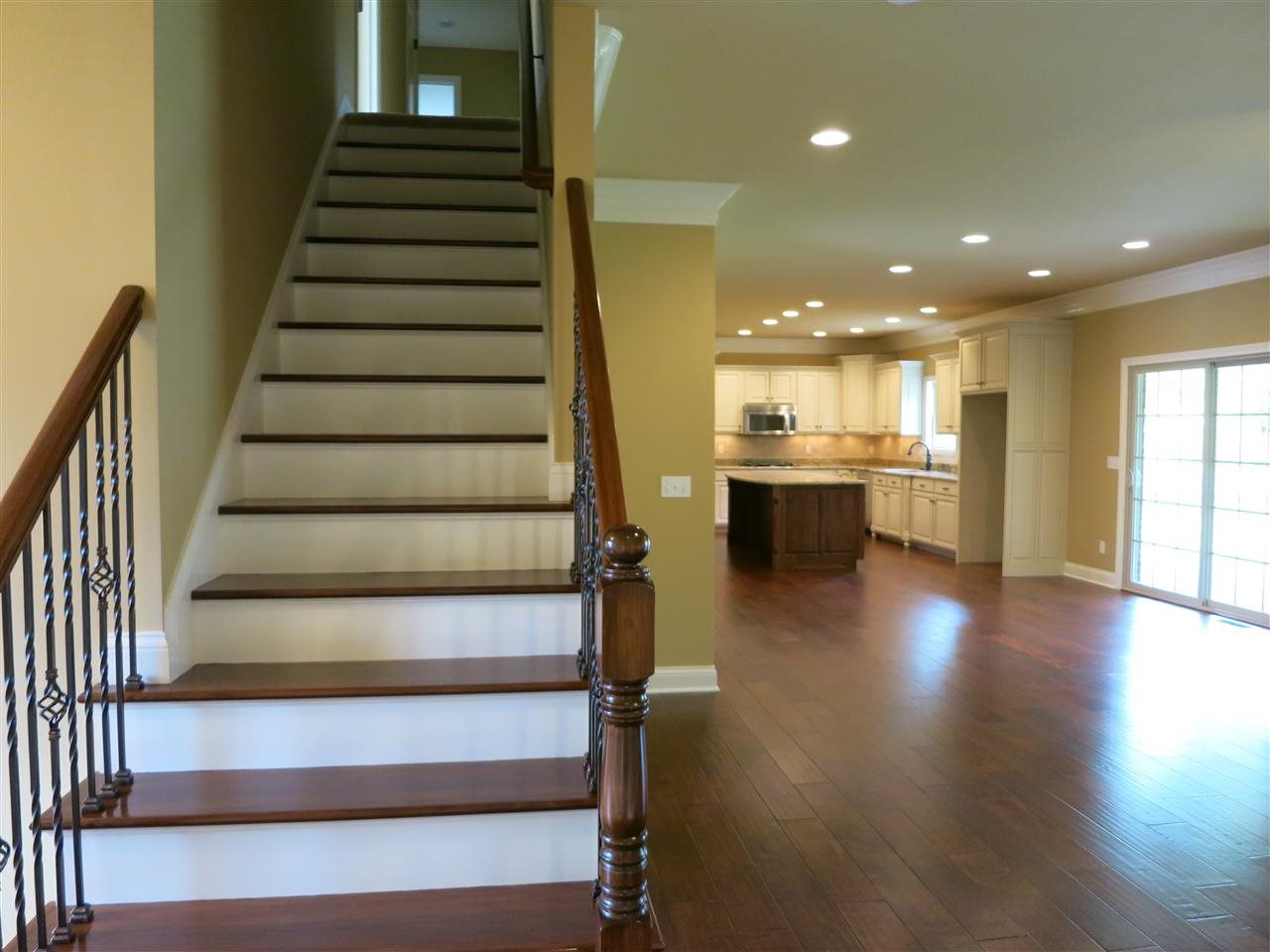 2313 Julianne Cir, Newburgh, IN 47630 photo 5