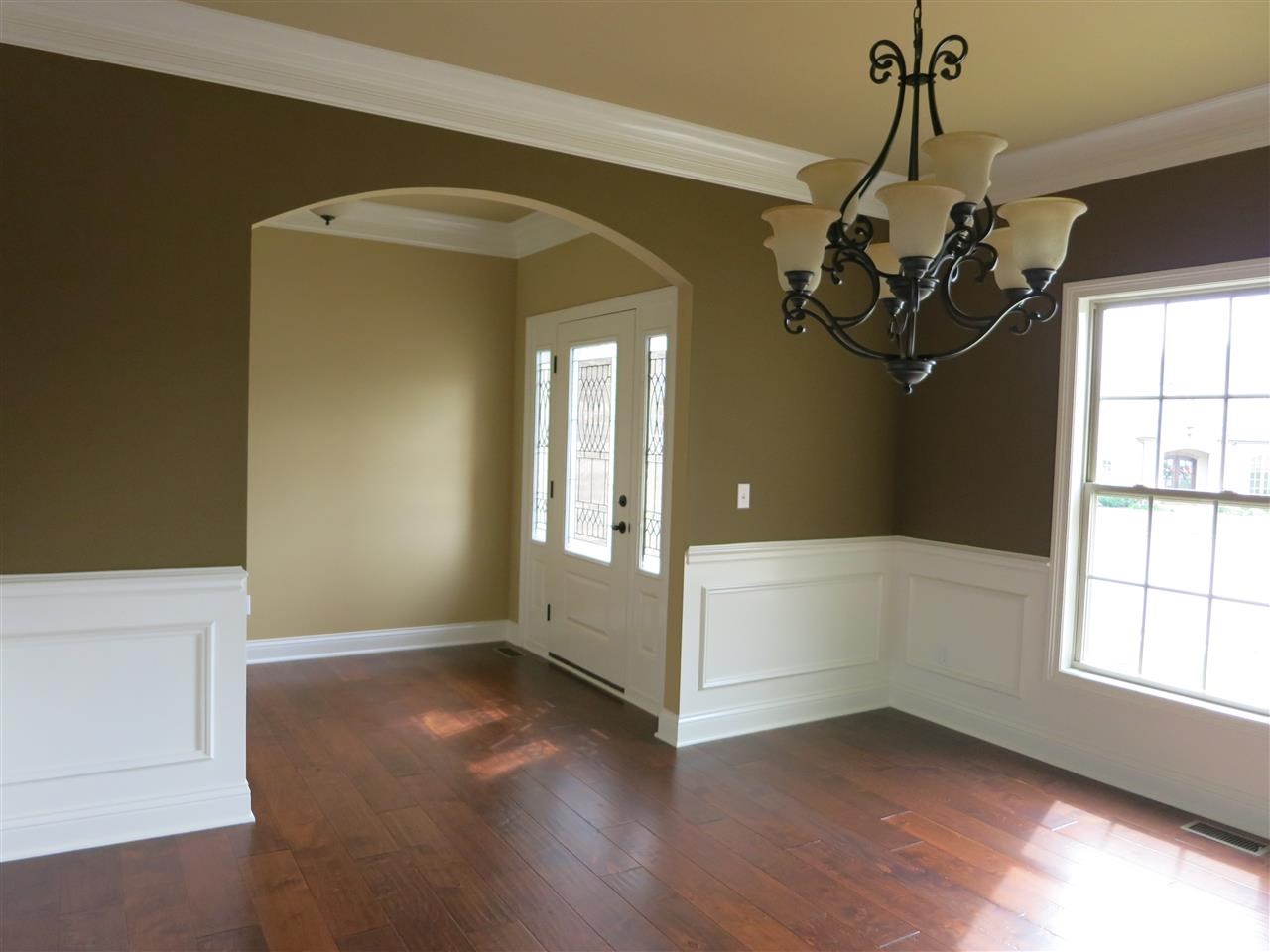 2313 Julianne Cir, Newburgh, IN 47630 photo 6