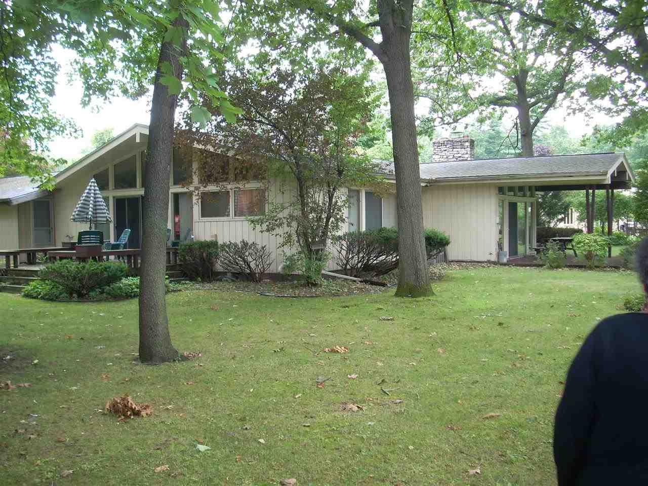 52726 Brookdale Dr, South Bend, IN 46637 photo 2