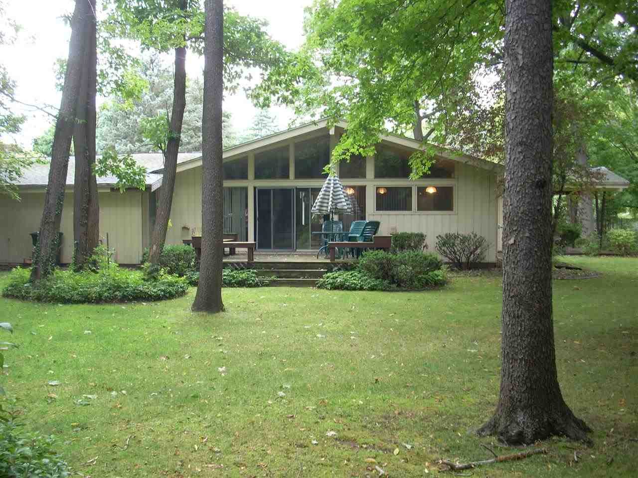 52726 Brookdale Dr, South Bend, IN 46637 photo 3