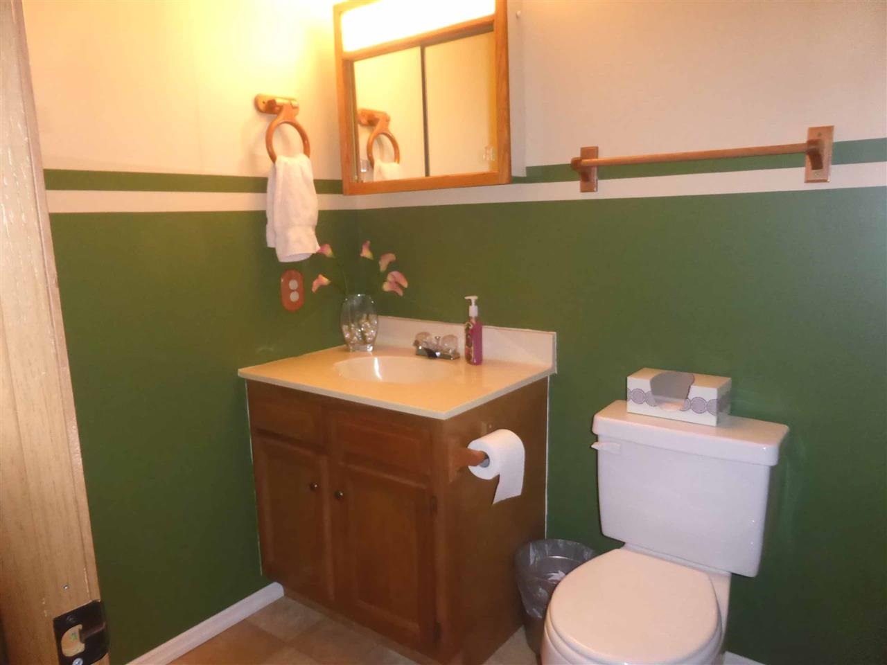 1409 Maple Leaf Dr, Jasper, IN 47546 photo 2