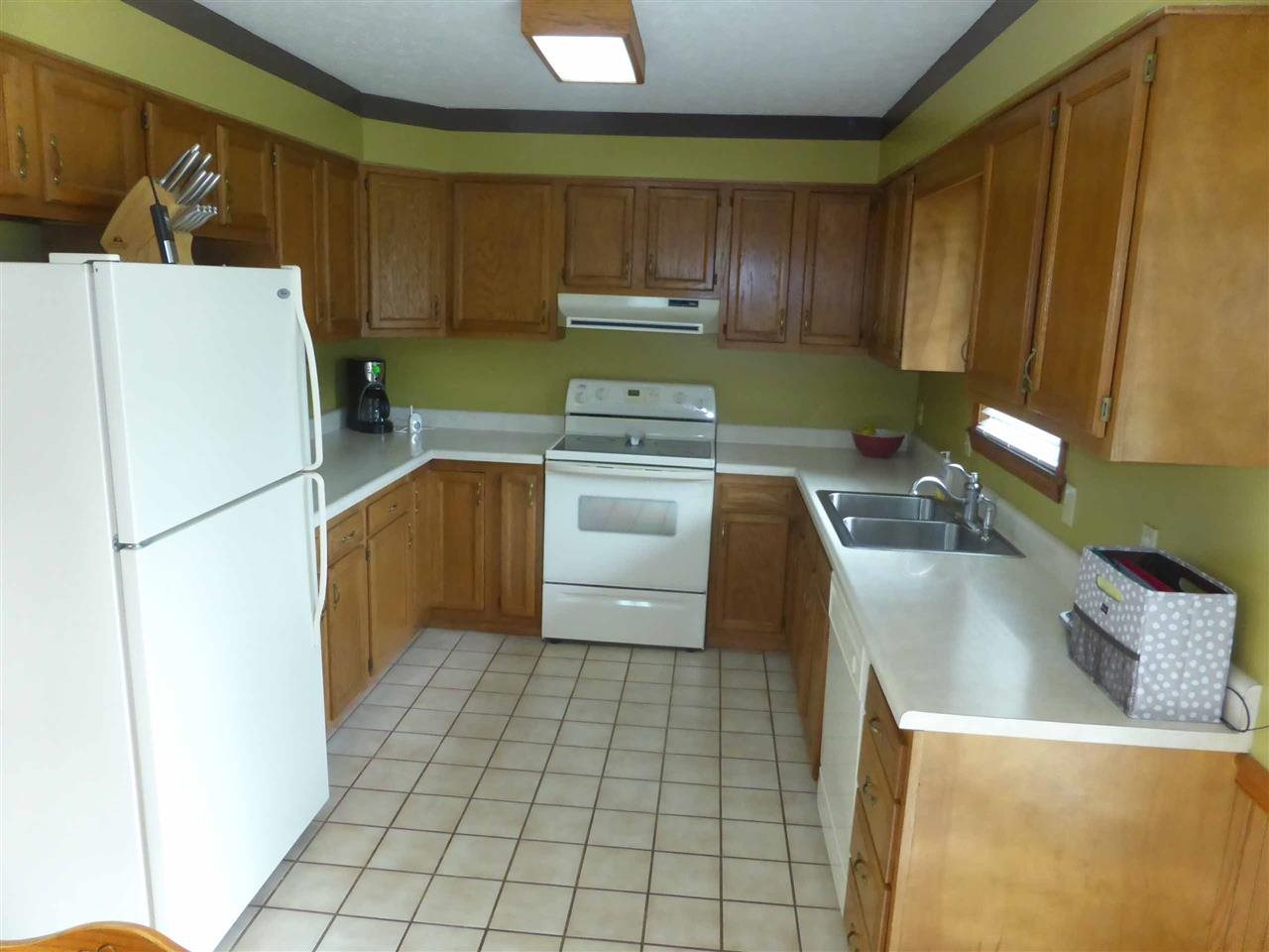 1409 Maple Leaf Dr, Jasper, IN 47546 photo 10