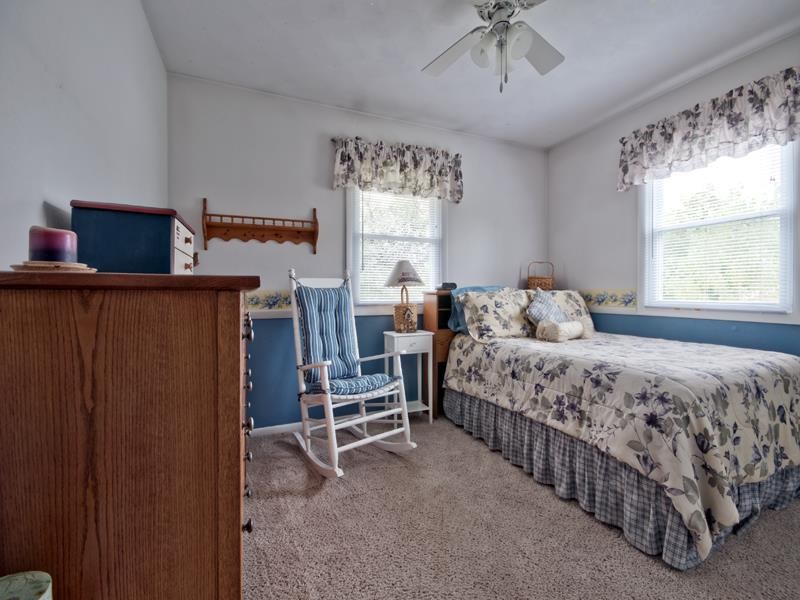515 Sunset Ln, Middlebury, IN 46540 photo 17