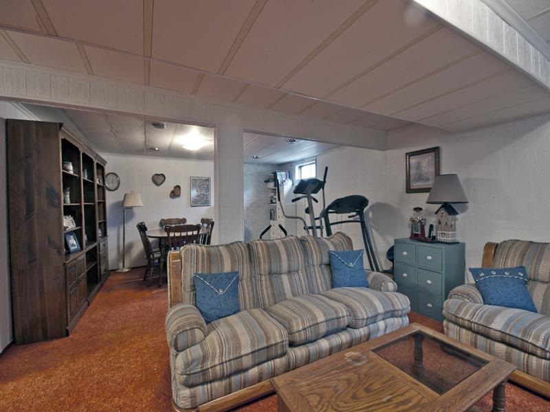 515 Sunset Ln, Middlebury, IN 46540 photo 24