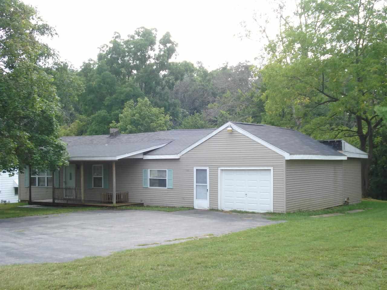 3111 N Huntington Rd, Marion, IN 46952 photo 1
