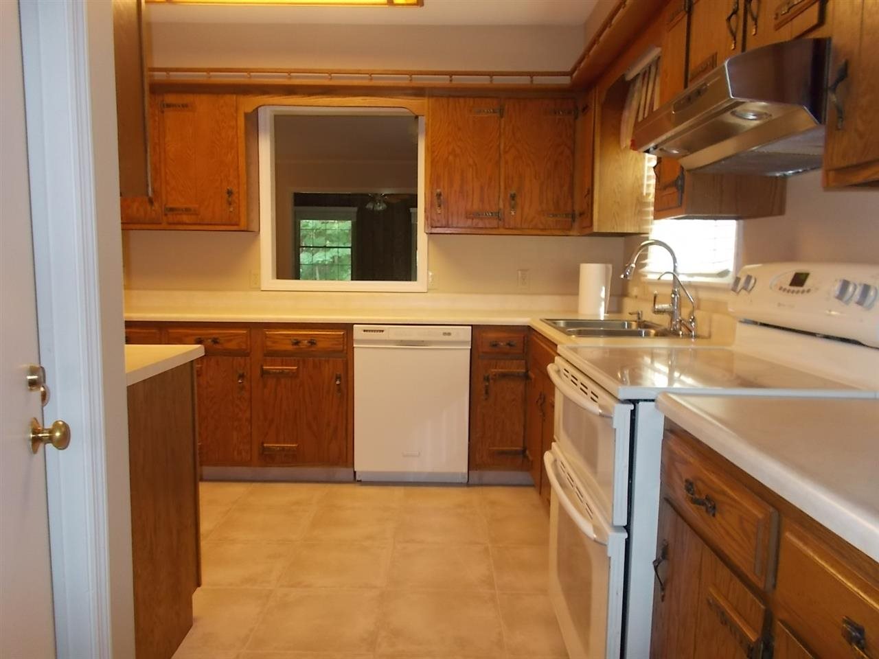 3740 N Bass Dr, Marion, IN 46952 photo 7
