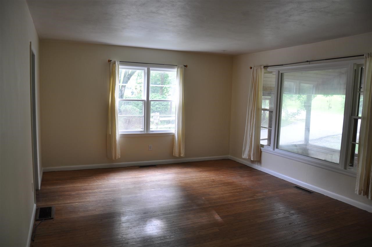 419 E Dodds St, Bloomington, IN 47401 photo 2
