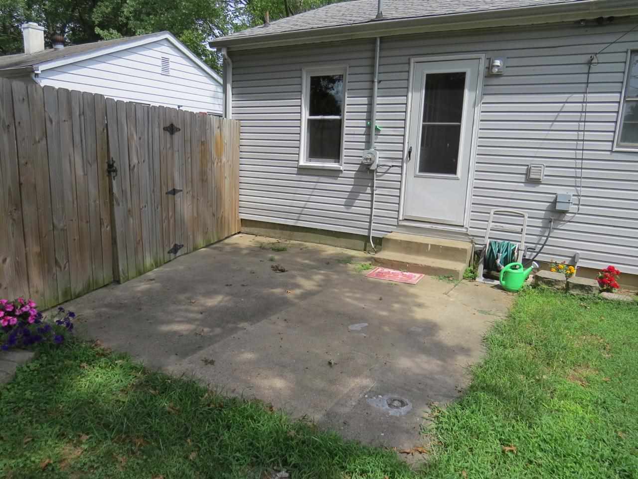 1319 S Saint James Blvd, Evansville, IN 47714 photo 13