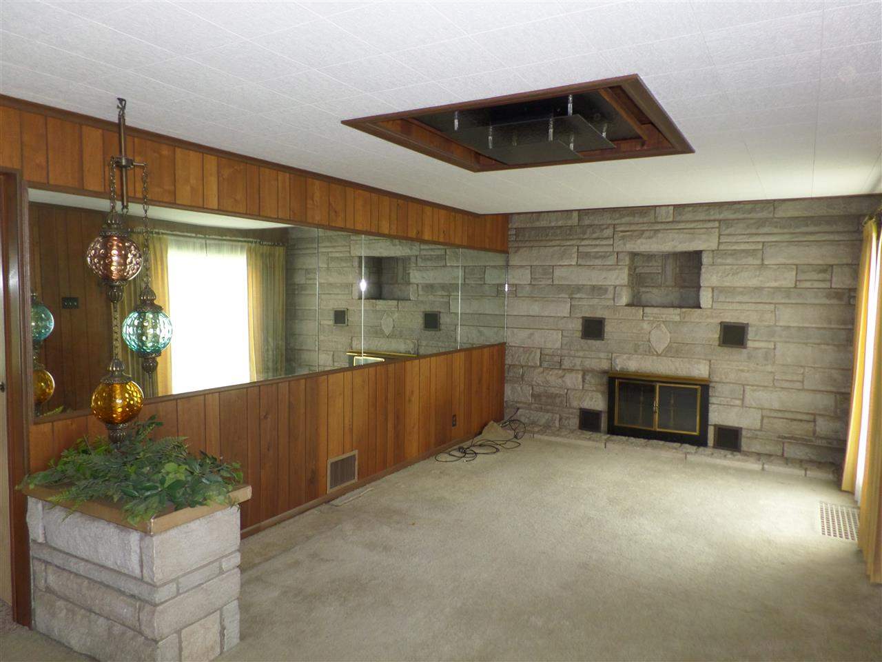 3926 Hazelhurst Dr, Fort Wayne, IN 46804 photo 3