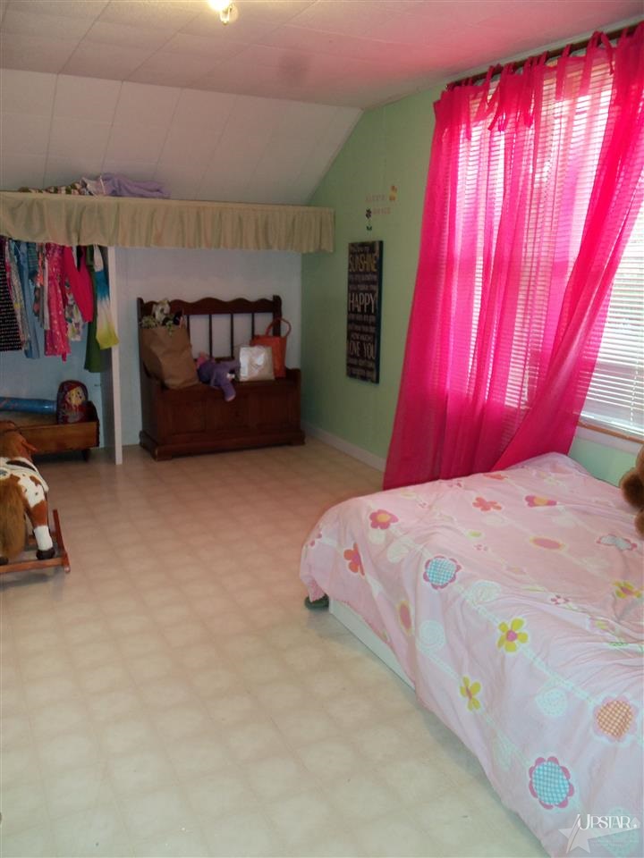 213 E Oak, Butler, IN 46721 photo 8