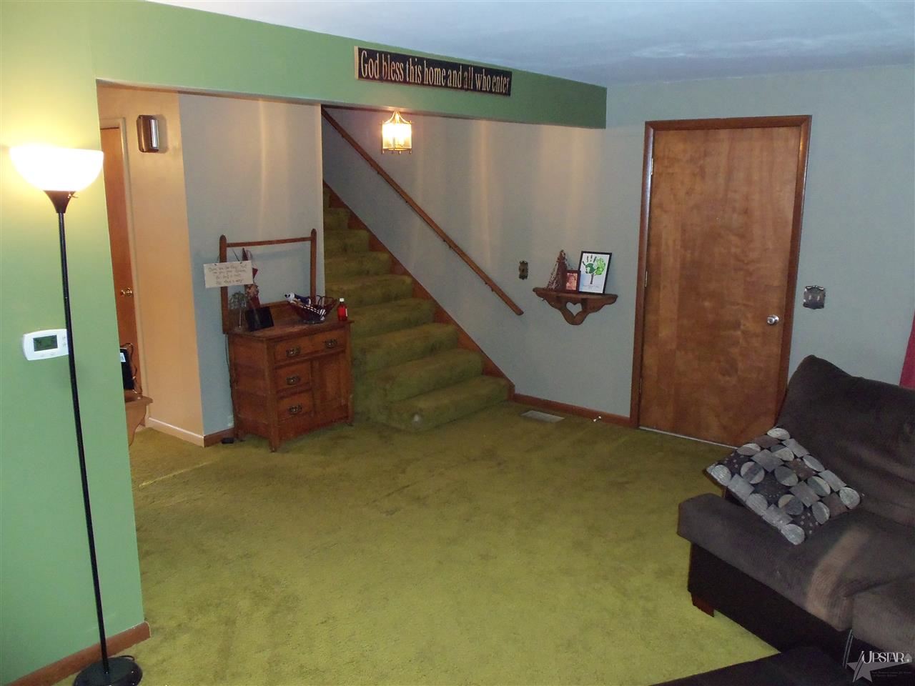 213 E Oak, Butler, IN 46721 photo 5