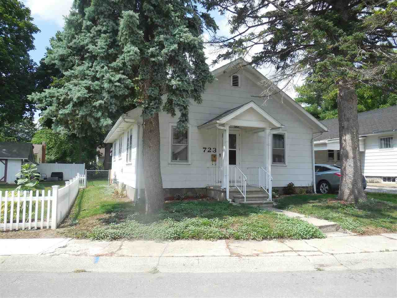 723 Ohio Ave, Auburn, IN 46706 photo 1