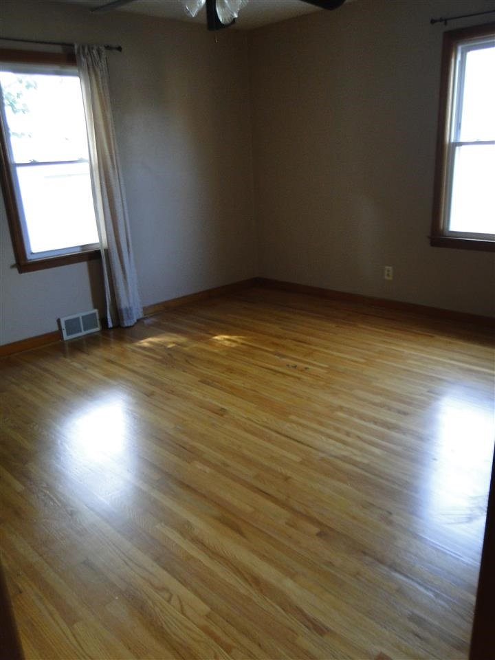 203 N West St, Haubstadt, IN 47639 photo 14