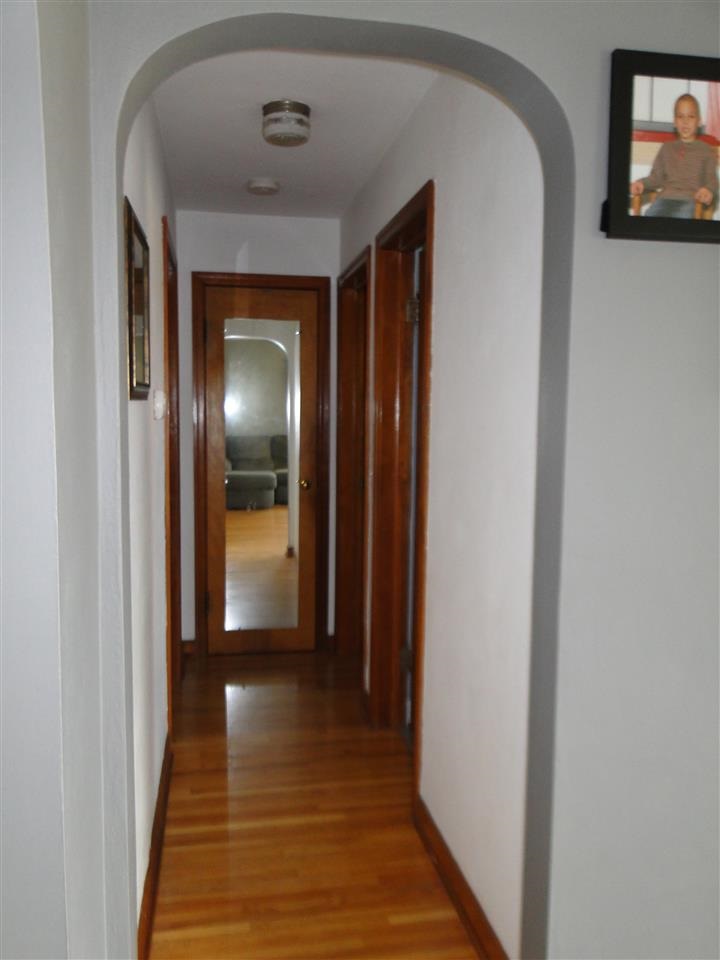 203 N West St, Haubstadt, IN 47639 photo 5