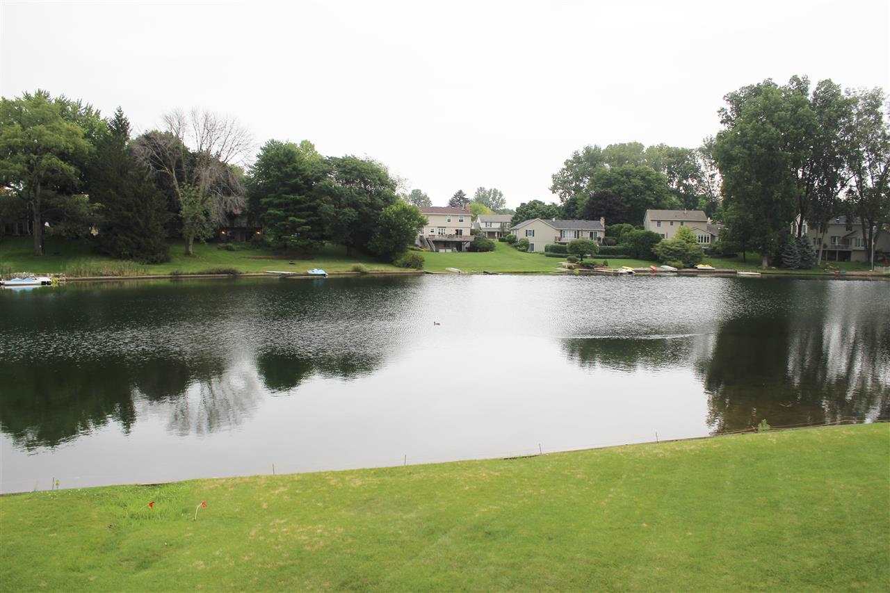 3018 Twin Pines Pt, Elkhart, IN 46514 photo 3