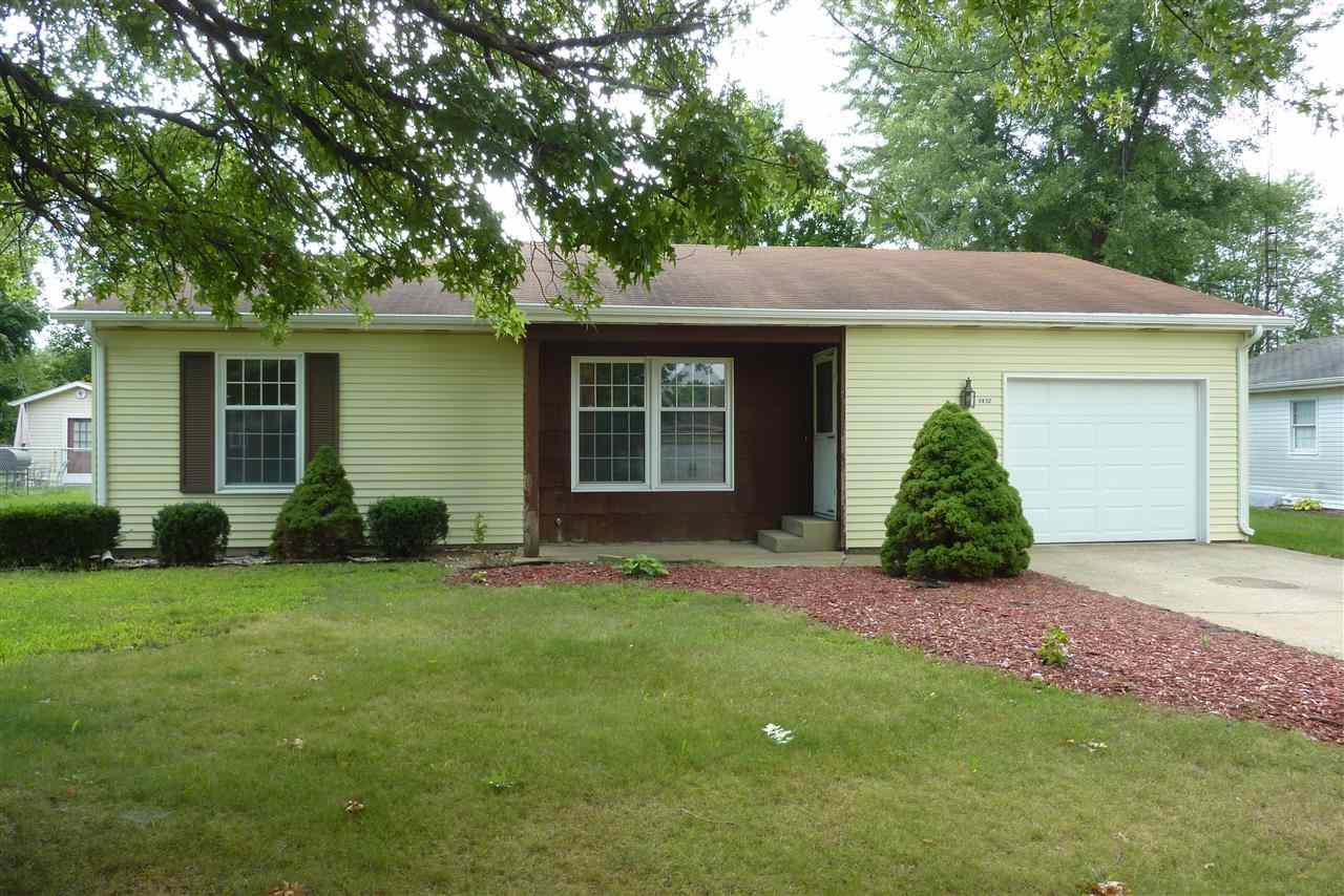 1412 Spear St, Rochester, IN 46975 photo 1