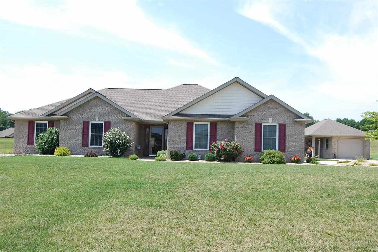631 N Savannah Dr, Jasper, IN 47546 photo 1