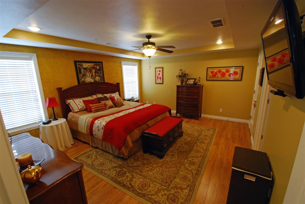 631 N Savannah Dr, Jasper, IN 47546 photo 6