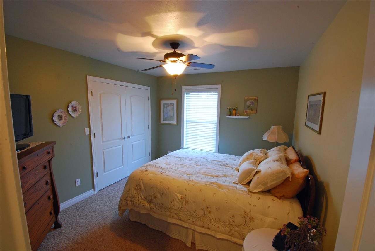 631 N Savannah Dr, Jasper, IN 47546 photo 9
