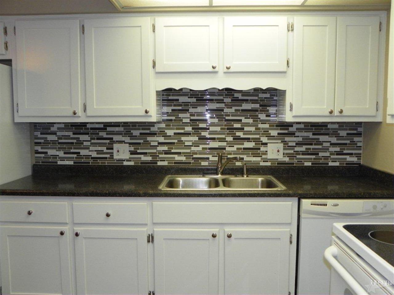 109 Maxwell Pl, Auburn, IN 46706 photo 4