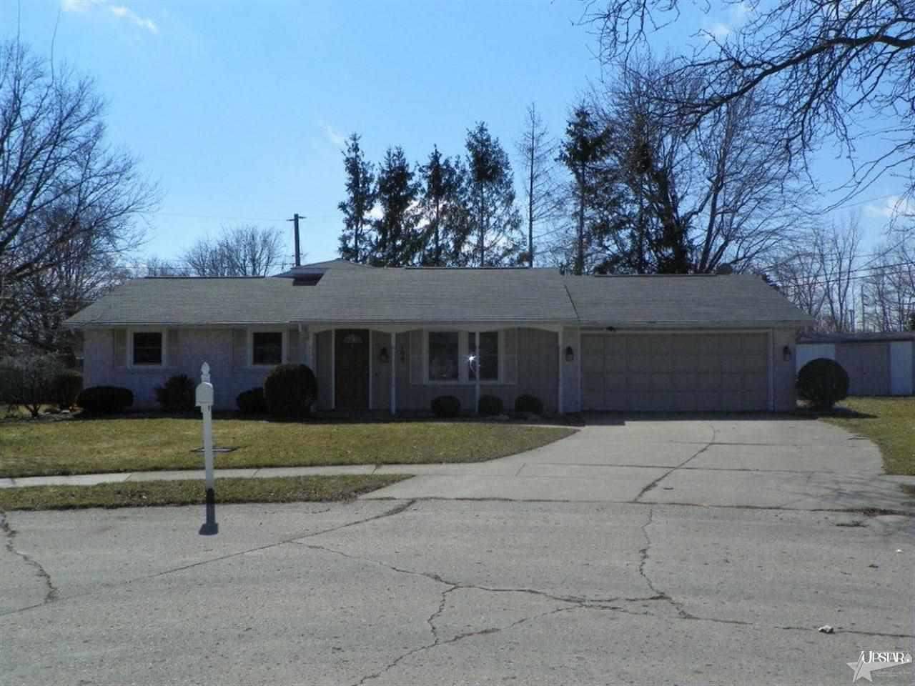 109 Maxwell Pl, Auburn, IN 46706 photo 1