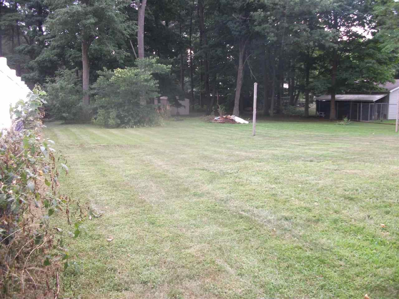 2 Shore Manor Dr, Bristol, IN 46507 photo 3