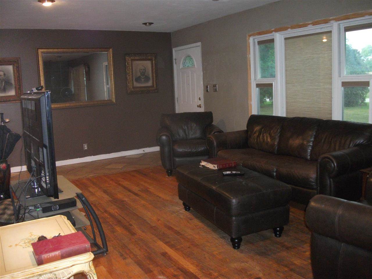 2 Shore Manor Dr, Bristol, IN 46507 photo 8