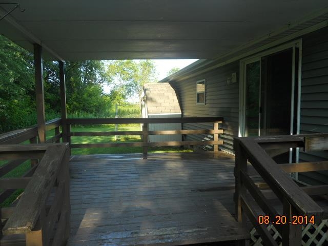 977 E Mccoysburg Rd, Rensselaer, IN 47978 photo 2