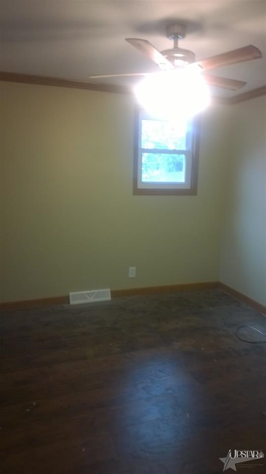 709 S Guilford St, Garrett, IN 46738 photo 8
