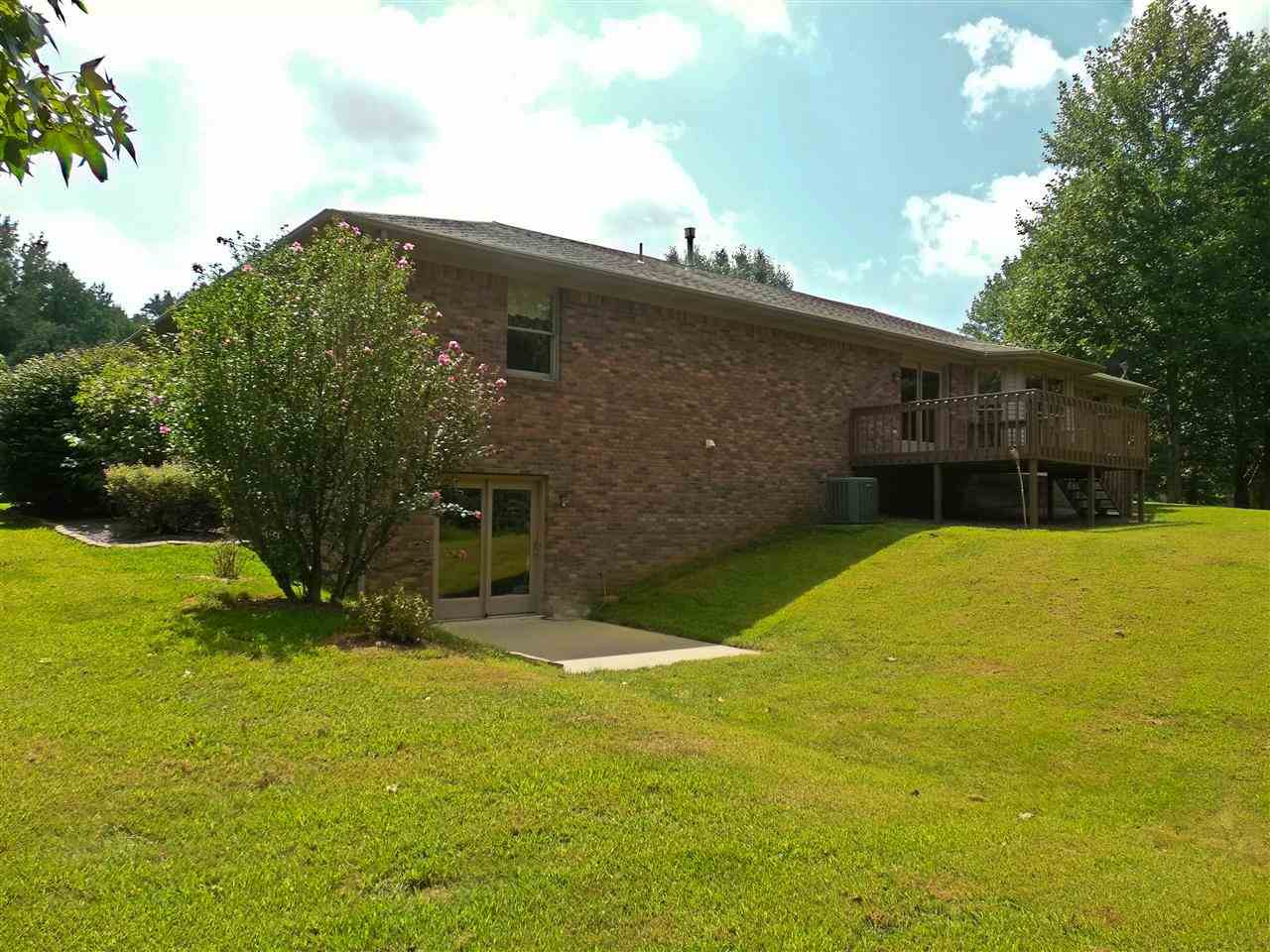 8000 Woodridge Dr, Wadesville, IN 47638 photo 2