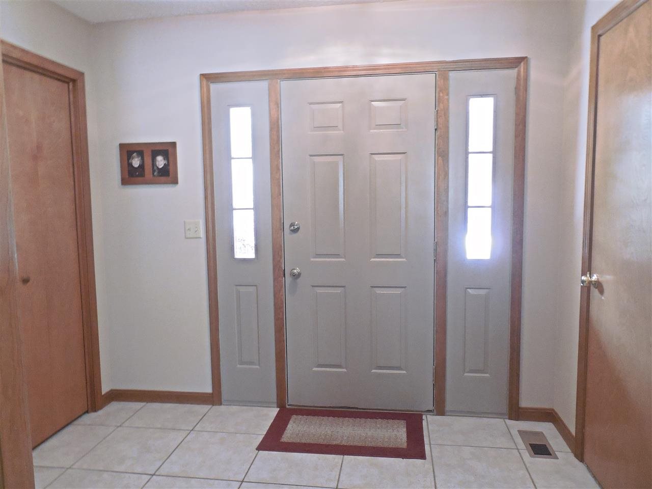 8000 Woodridge Dr, Wadesville, IN 47638 photo 4
