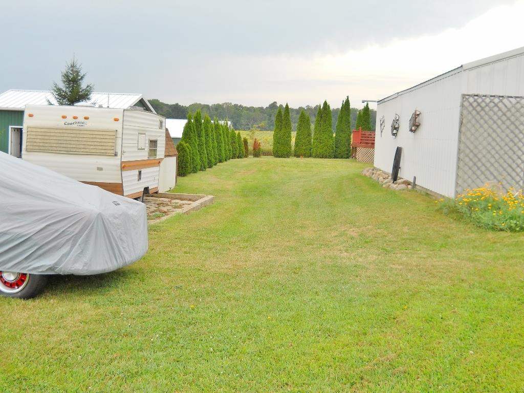 10573 N 1000 E, Kendallville, IN 46755 photo 9