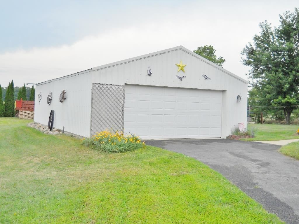 10573 N 1000 E, Kendallville, IN 46755 photo 7