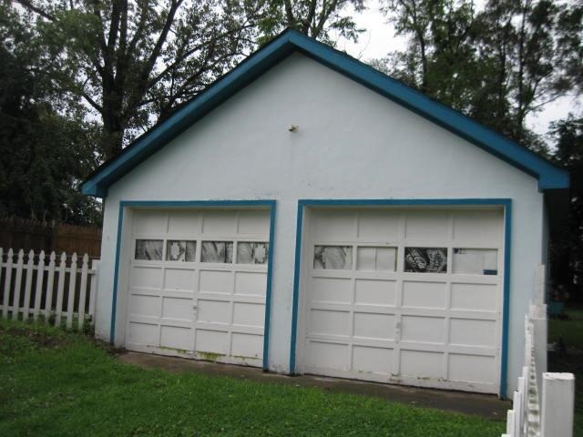 110 S 28th St, Goshen, IN 46528 photo 3