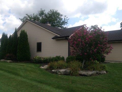 2923 Wood Knoll Ln, Fort Wayne, IN 46804 photo 2
