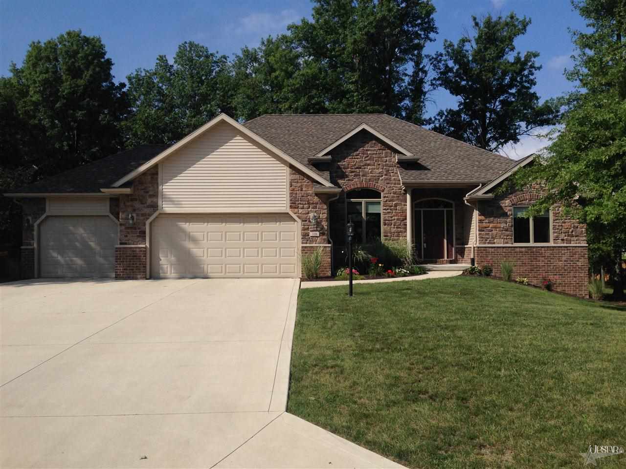 320 Oak Forest Dr, Bluffton, IN 46714 photo 2