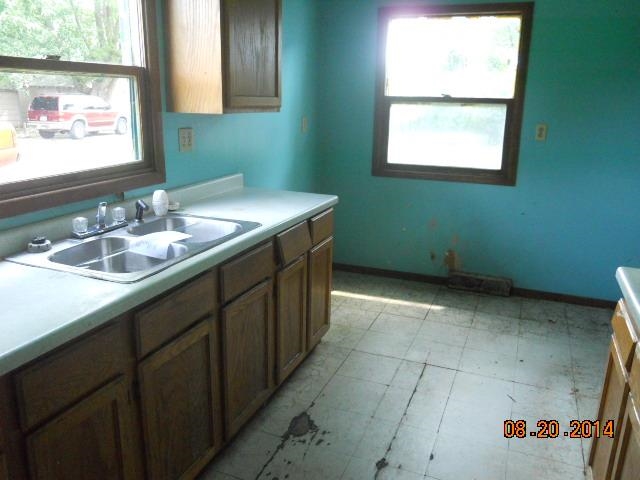 2231 E Wabash River Rd, Logansport, IN 46947 photo 2