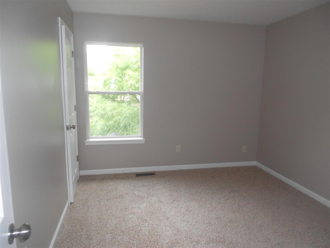 1020 Lucerne Dr, Goshen, IN 46526 photo 16