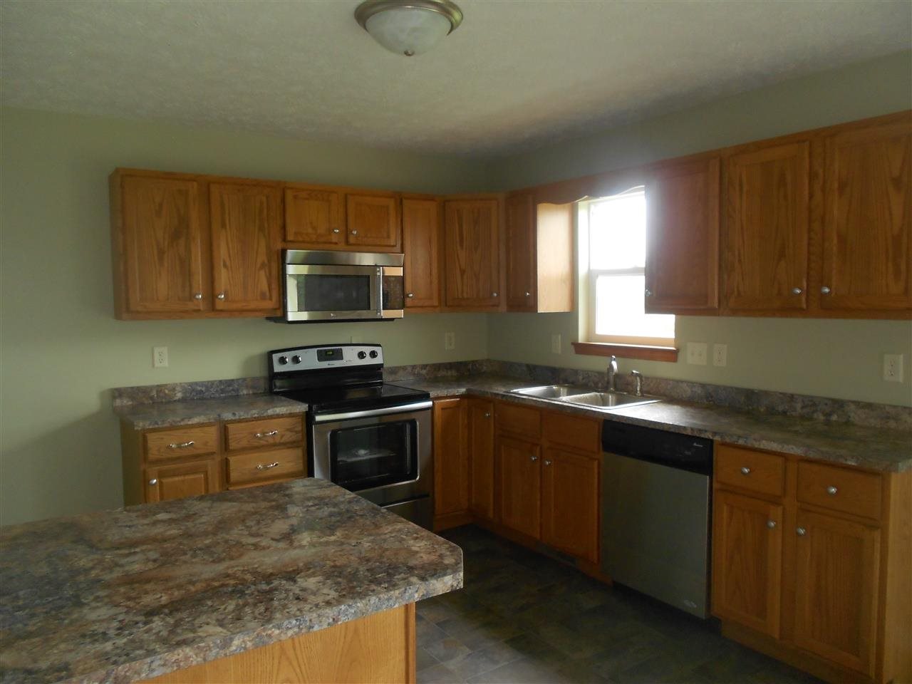 1020 Lucerne Dr, Goshen, IN 46526 photo 3