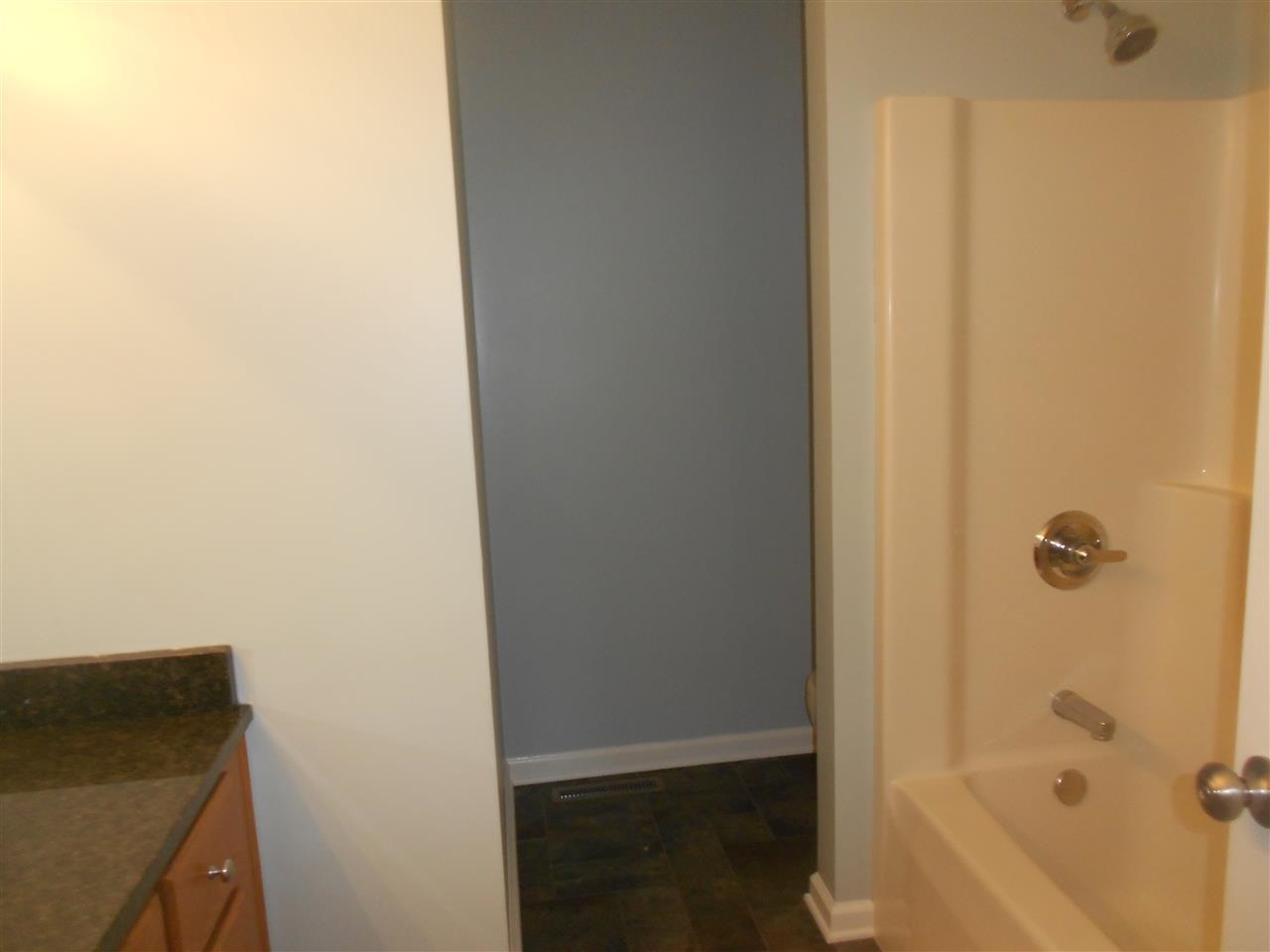 1020 Lucerne Dr, Goshen, IN 46526 photo 10