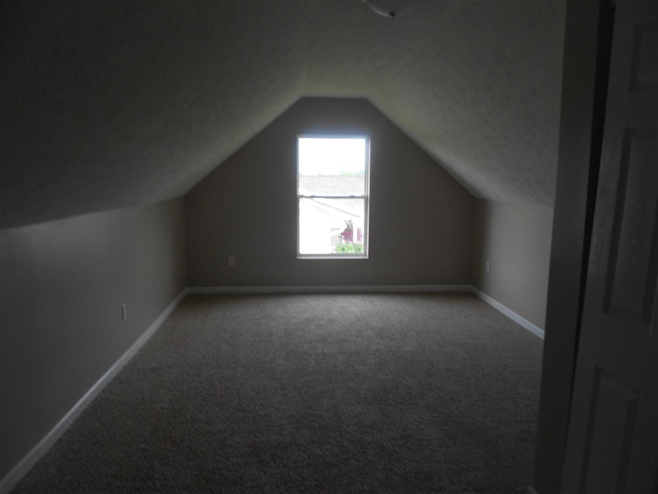 1020 Lucerne Dr, Goshen, IN 46526 photo 14