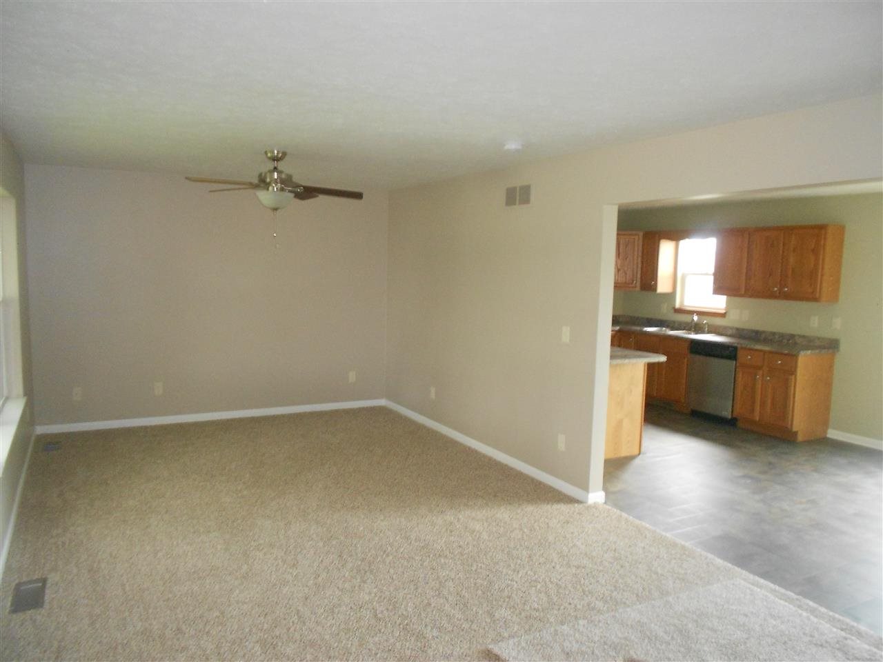 1020 Lucerne Dr, Goshen, IN 46526 photo 8